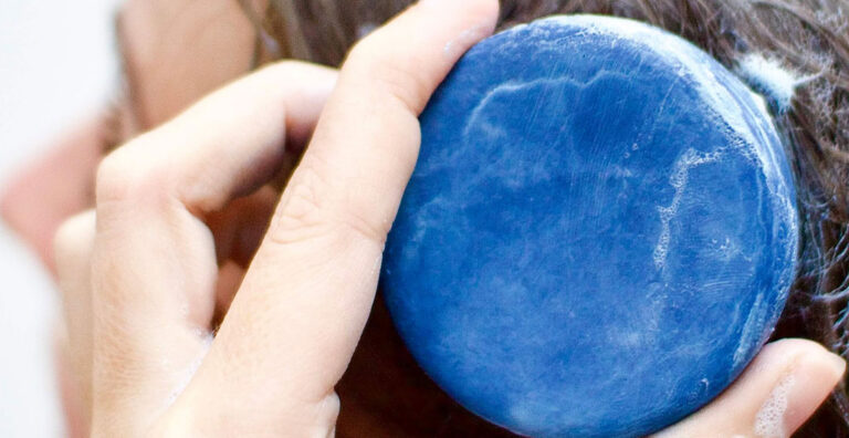 shampoing solide bleu
